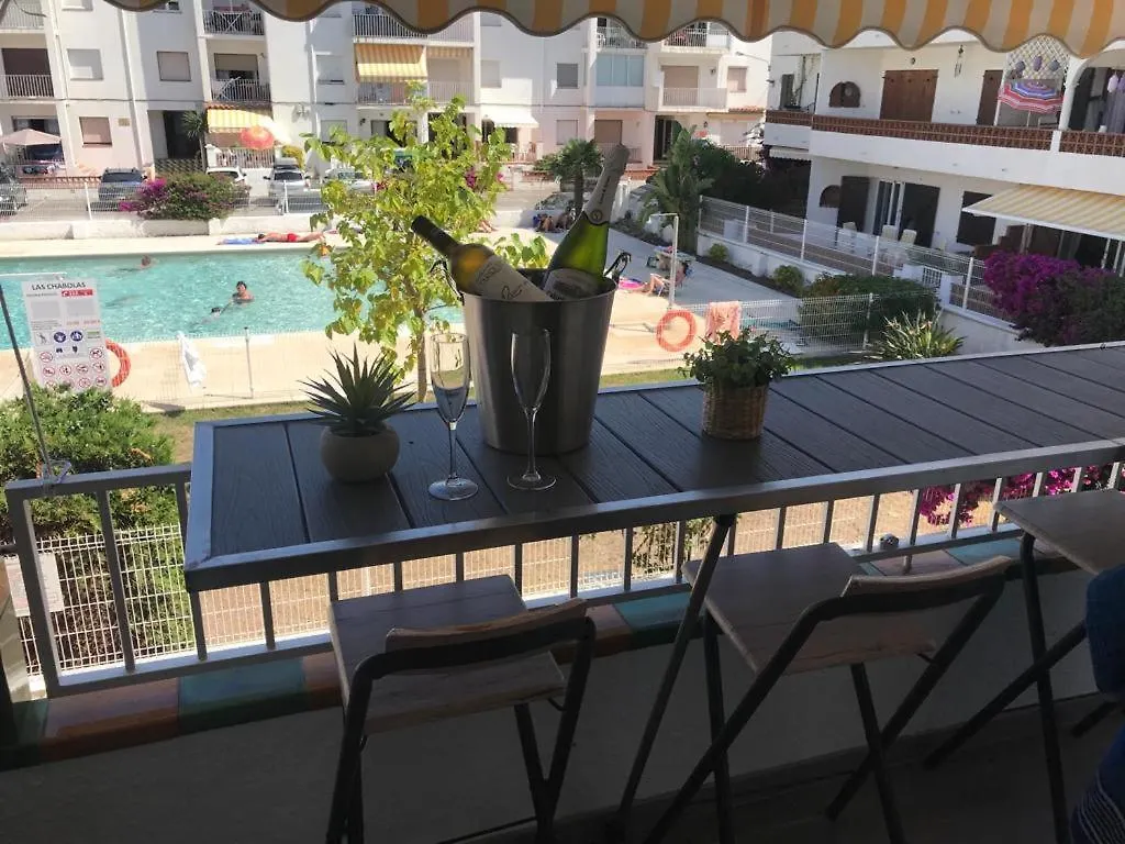Le Canola Empuriabrava Port - 45M2 - Vue Piscine - Plage Centrale 500M- Parking Prive Gratuit 0*,  Španělsko