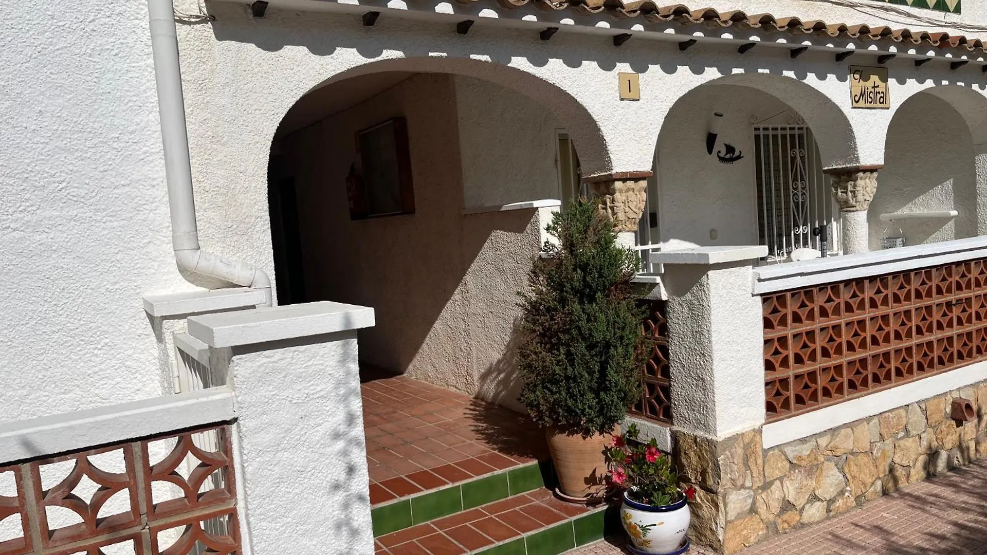 Apartment Le Canola Empuriabrava Port - 45M2 - Vue Piscine - Plage Centrale 500M- Parking Prive Gratuit
